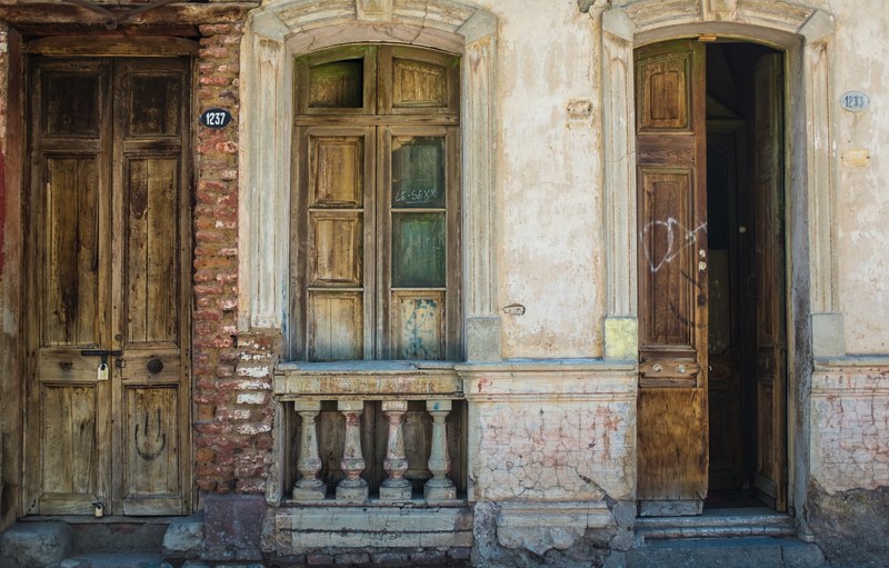 santiago doorway 4k