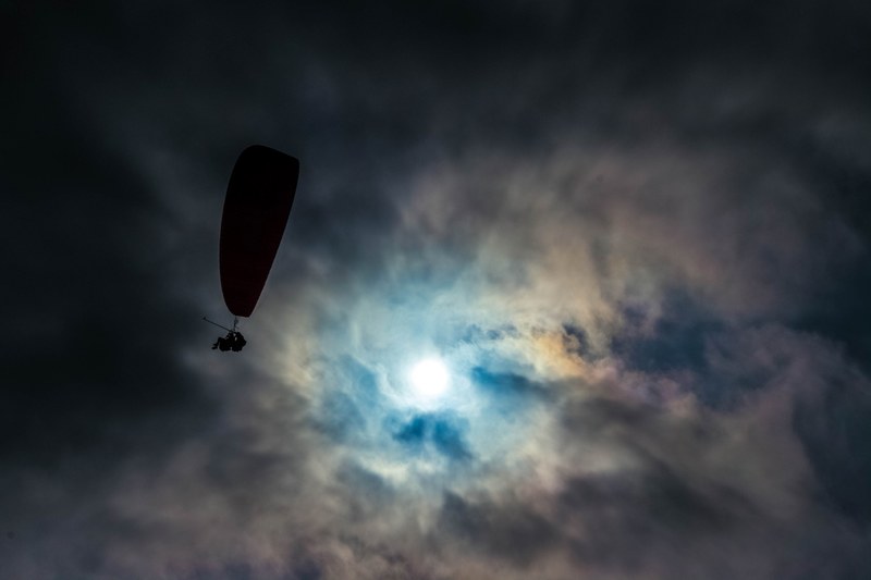 cloud overcast parachute and sport 4k