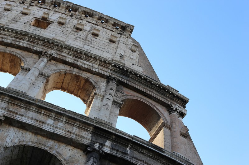 colosseum rome building and ruin 4k