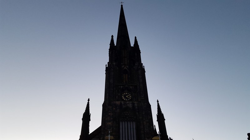 god sightseeing spire and cross 4k