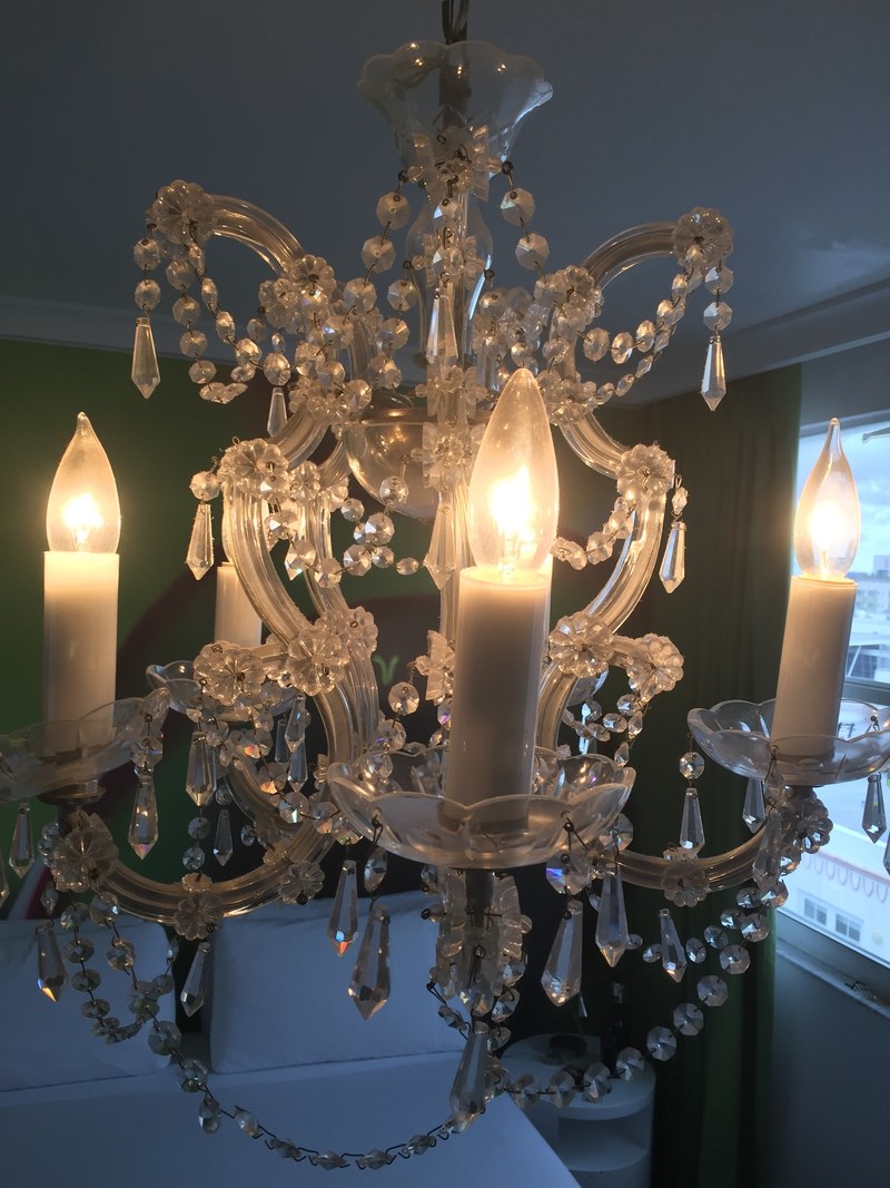 i love chandeliers 4k