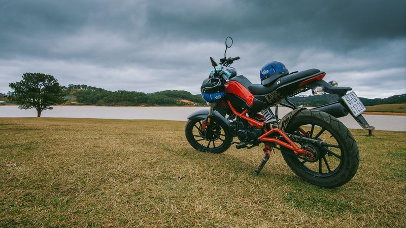 motorcycle, side view, grass, 4k