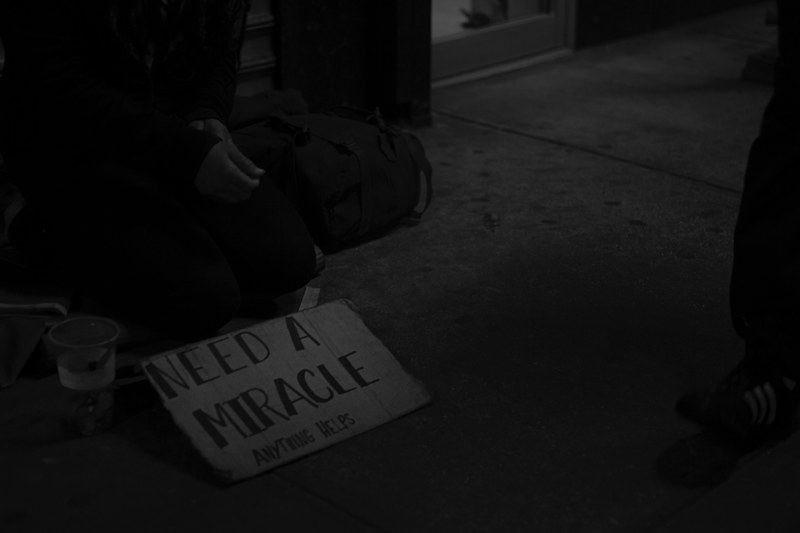 sidewalk blackandwhite night and newyork 4k