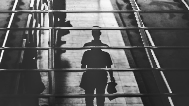 reflection shadow urban and blackandwhite 4k