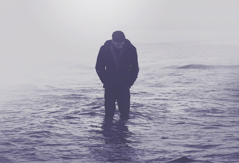 fog foggy beach and water 4k