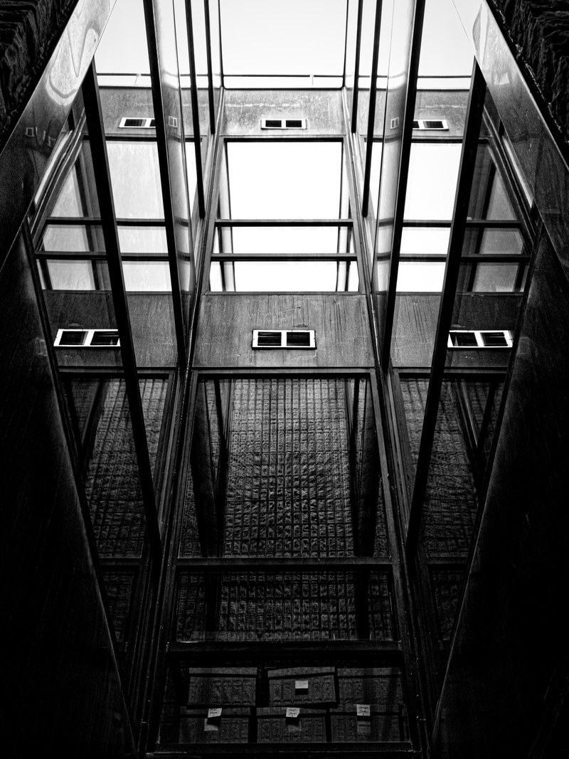 lookup perspective building and mirror hd, 4k