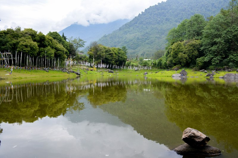 stone fog cloud and sikkim 4k