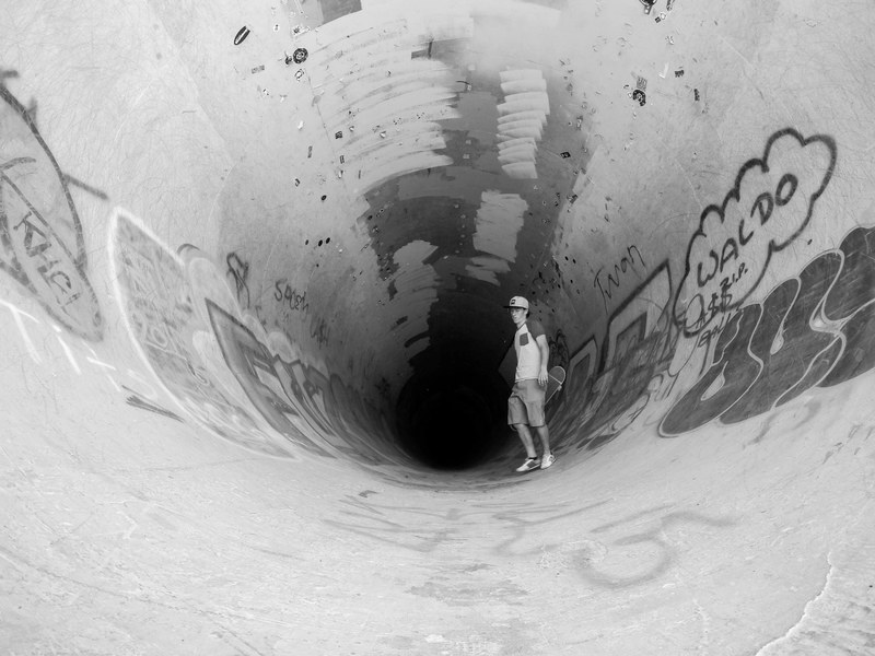 man made concrete person and alone 4k