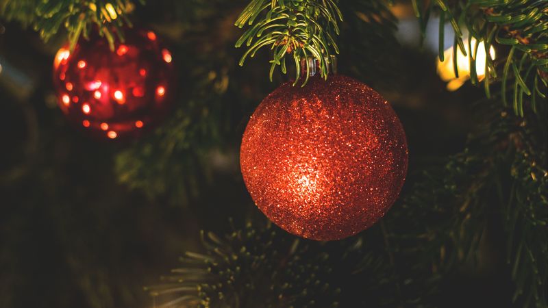 ball, christmas decoration, christmas tree, red, sequins, christmas, new year, 4k