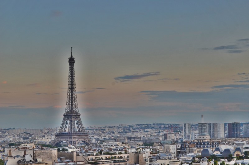 urban pari and eiffel tower 4k