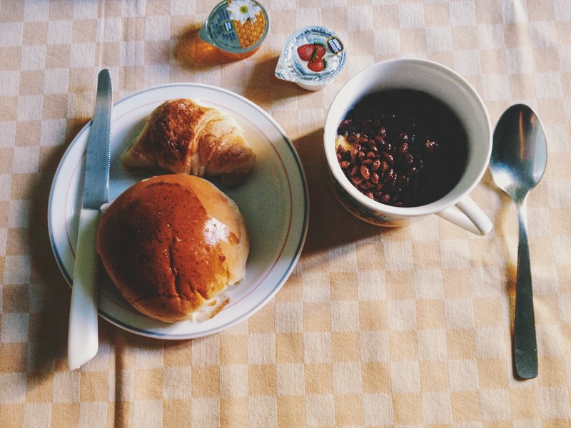sunlit breakfast morning bread and croissant 4k