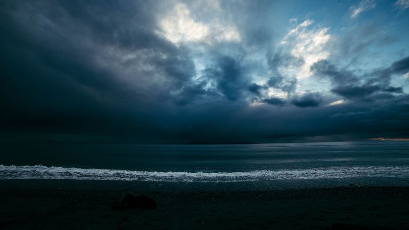 sea, shore, surf, night, overcast, 4k