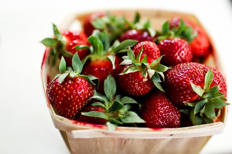 strawberry fruit berry and basket 4k