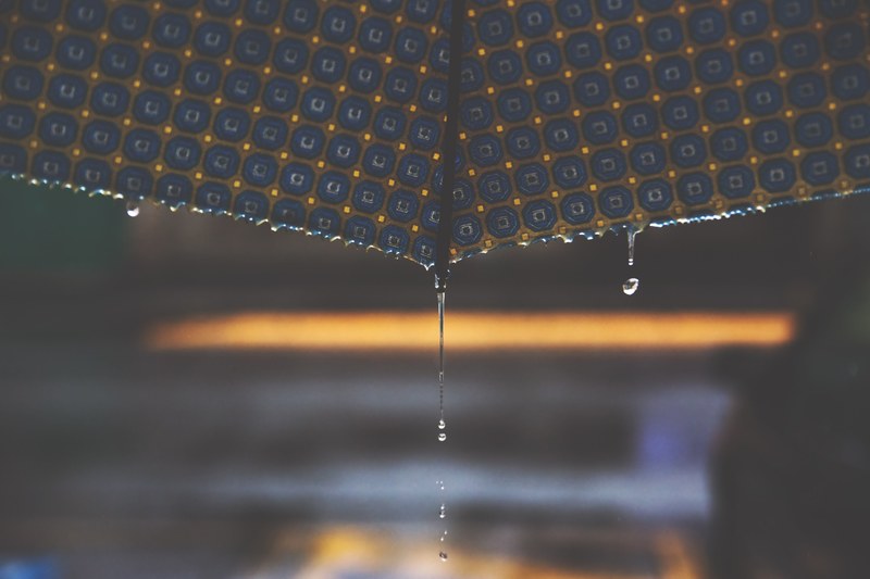 rain umbrella wet and raindrop 4k
