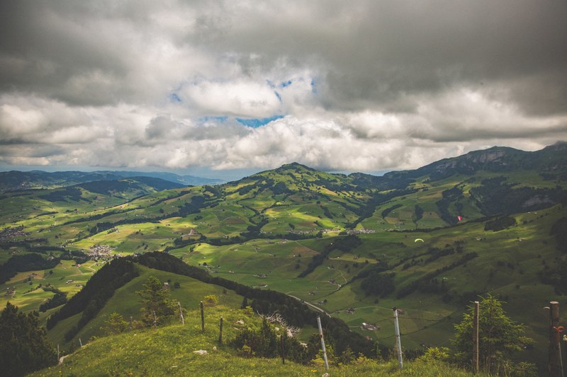 cloud mountain hill and field 4k