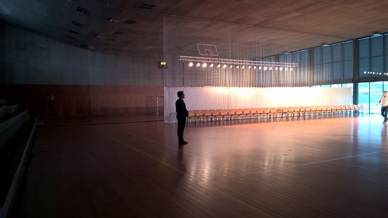 gym man backstage and empty room 4k