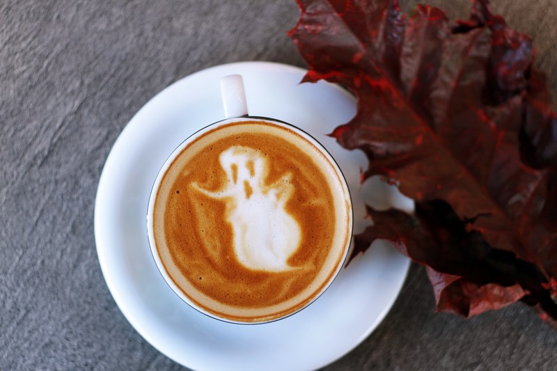 coffee espresso halloween and ghost 4k