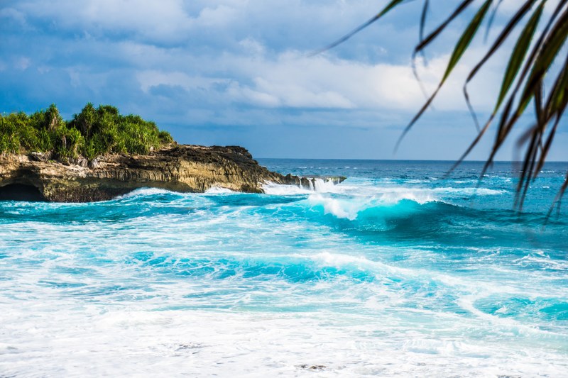 wafe cloud sea and ocean 4k