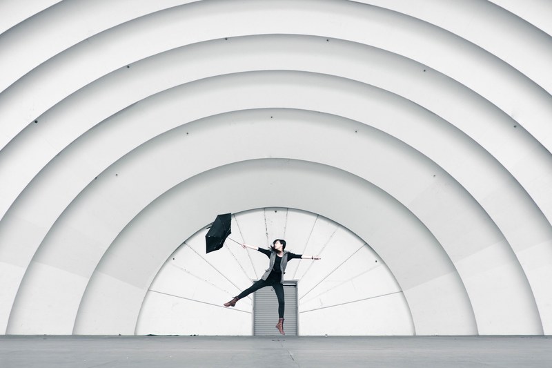 minimal white architecture and pattern 4k