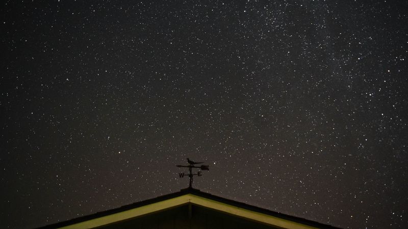 starry sky, roof, weather vane, 4k