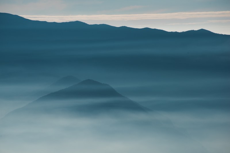mountain mist fog and cloud 4k