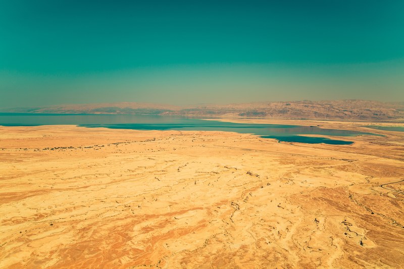 deserted sands near the the dead sea, colors of the dead sea 4k