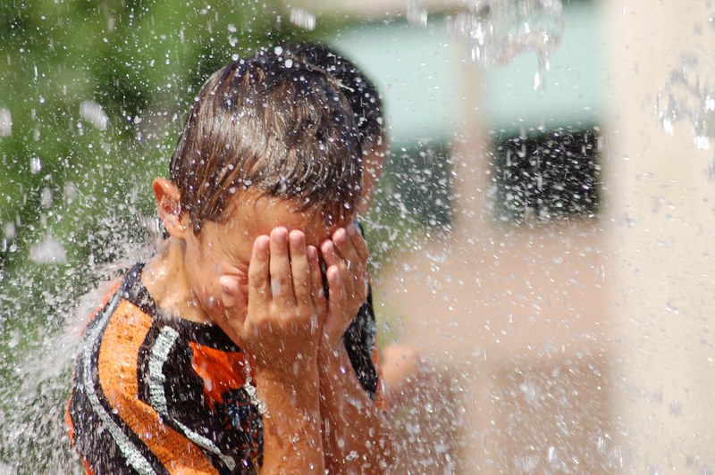 playful play playing and water 4k