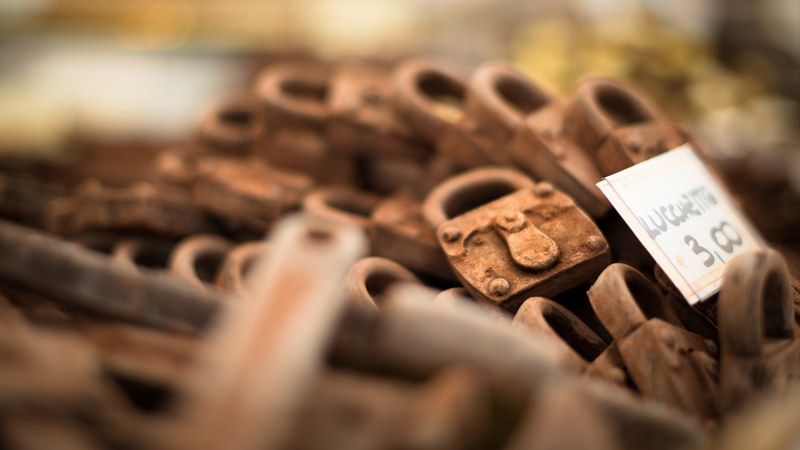 lock rust padlock and rusty 4k