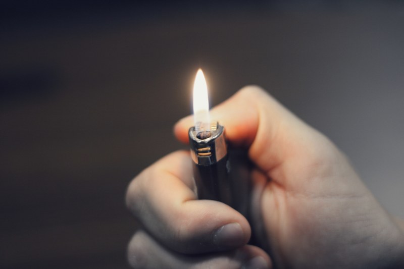 lighter flame hand and light 4k