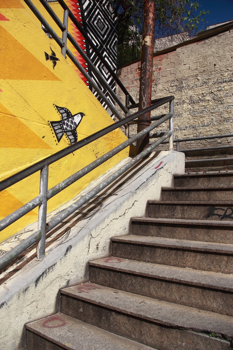 yellow stair grafitti and escada hd, 4k