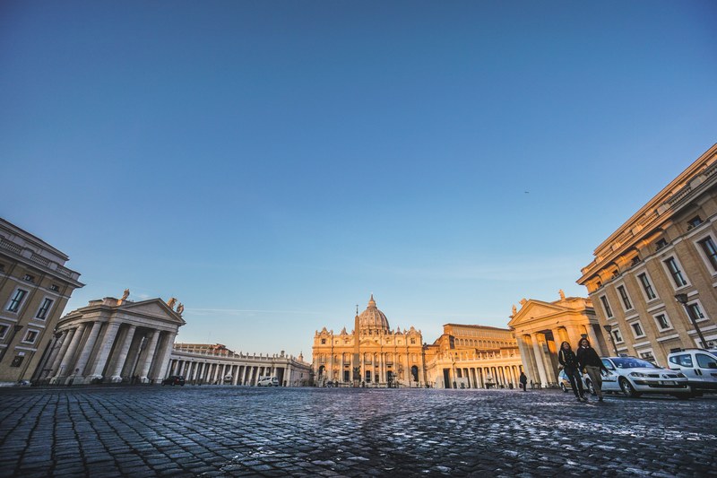 italy vatican city st peters square and st peters basilica 4k