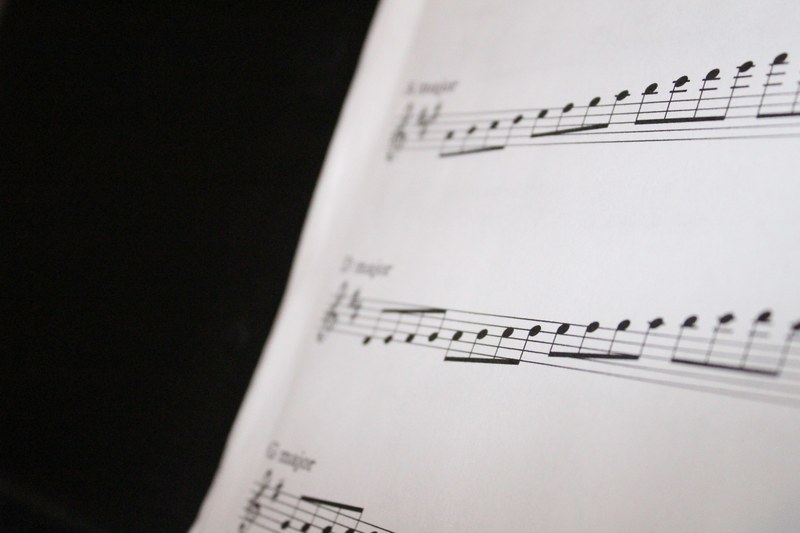 note scale black amp white and music 4k