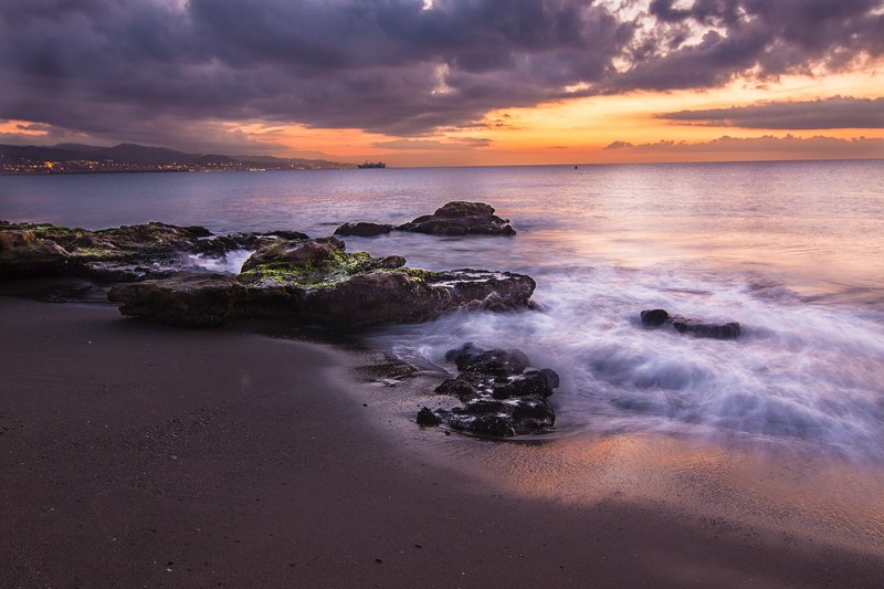 nube playa roca and mlaga 4k