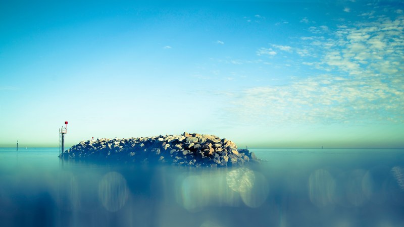 cloud horizon wharf and dock 4k