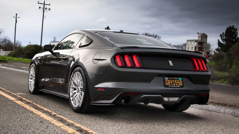 sports car, side view, bumper, wheel, 4k