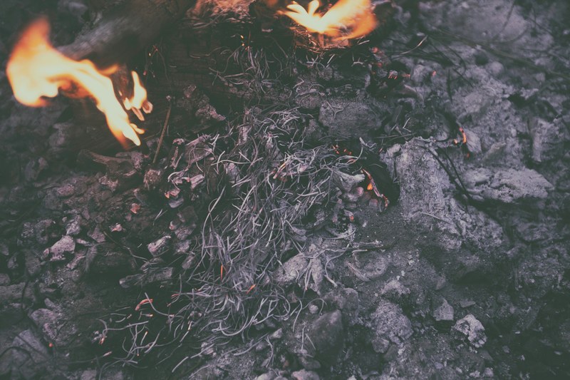 ash and fire 4k