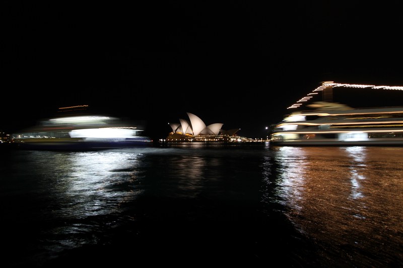 city iconic australium and blurry 4k