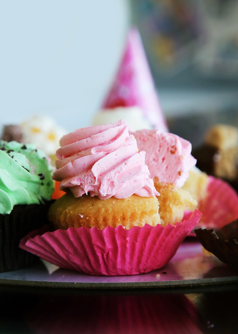 celebration birthday cupcake and sugar hd, 4k