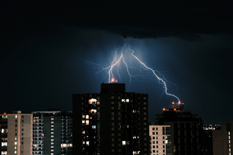 albertum edmonton and lightning 4k