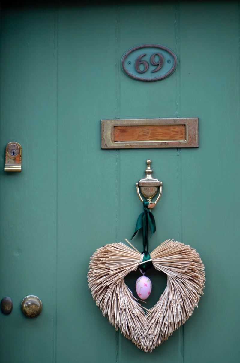 green knocker heart and egg hd, 4k