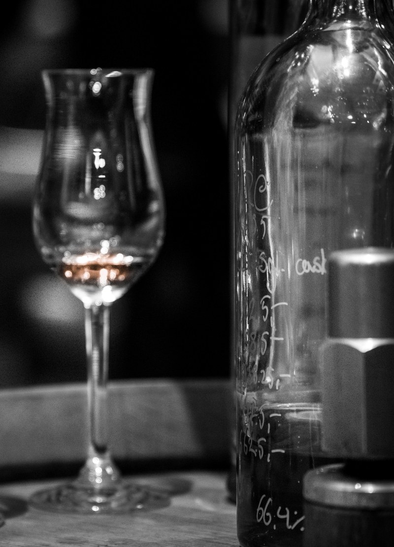 glass reflection anniversary and holiday hd, 4k
