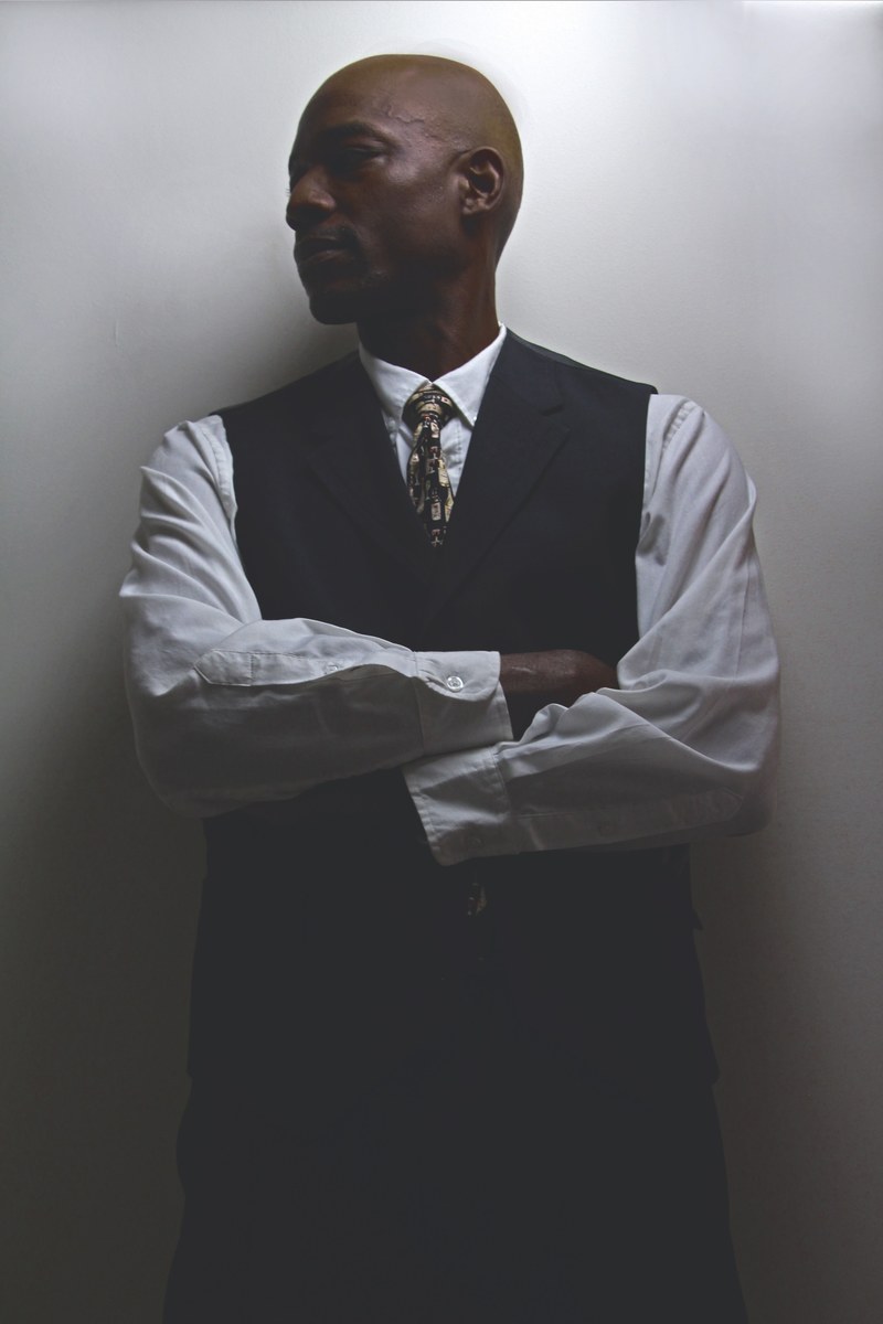 actor model africanamerican and vest hd, 4k