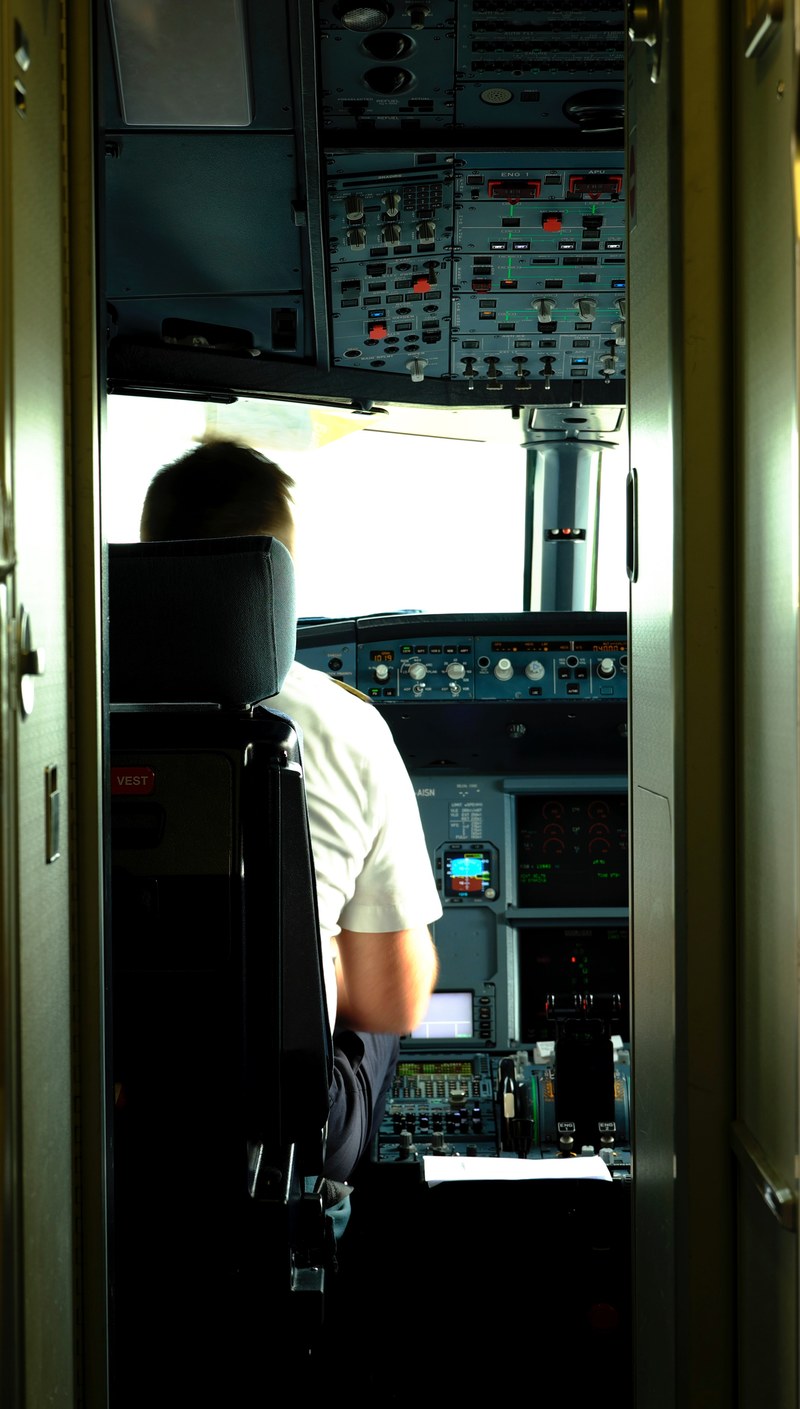 airplane plane cockpit and pilot hd, 4k