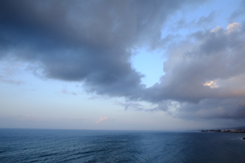 early morning cloudy blue and coast 4k