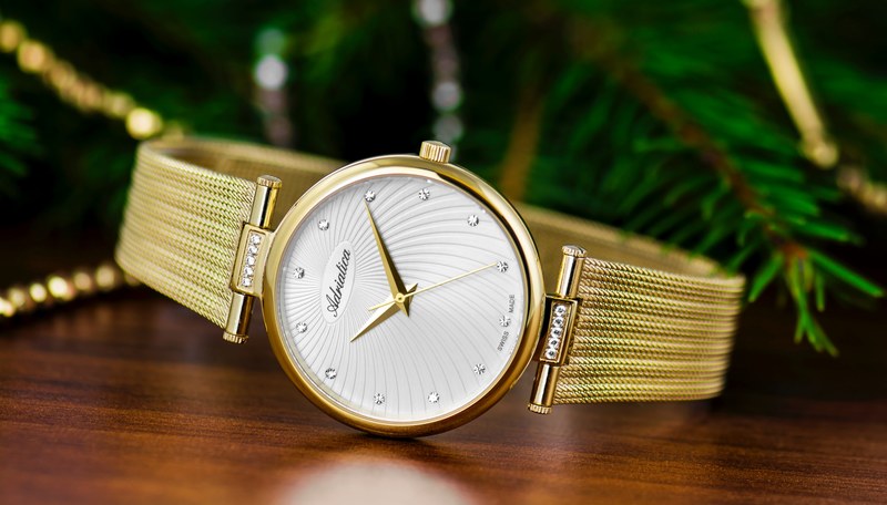 watch gold jewellery and wristwatch 4k