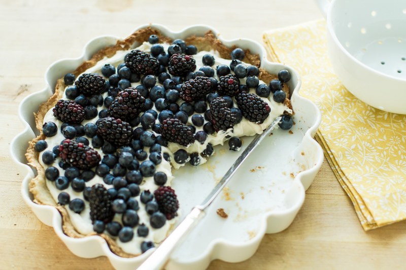 half eaten berry and custard tart for dessert, piece of pie 4k