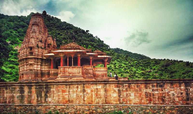 shiva temple at bhanghar fort 4k