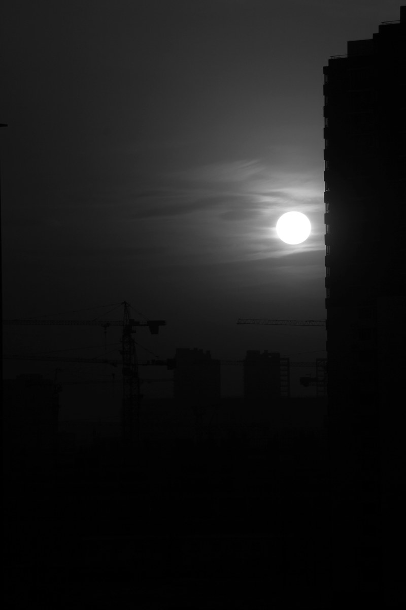the sunset of the emperors city 4k