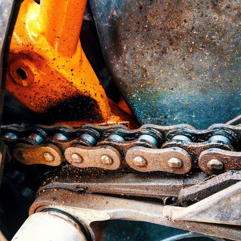 ktm duke rusty wheel chain 4k