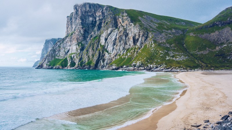 beach tide cliff and coast 4k